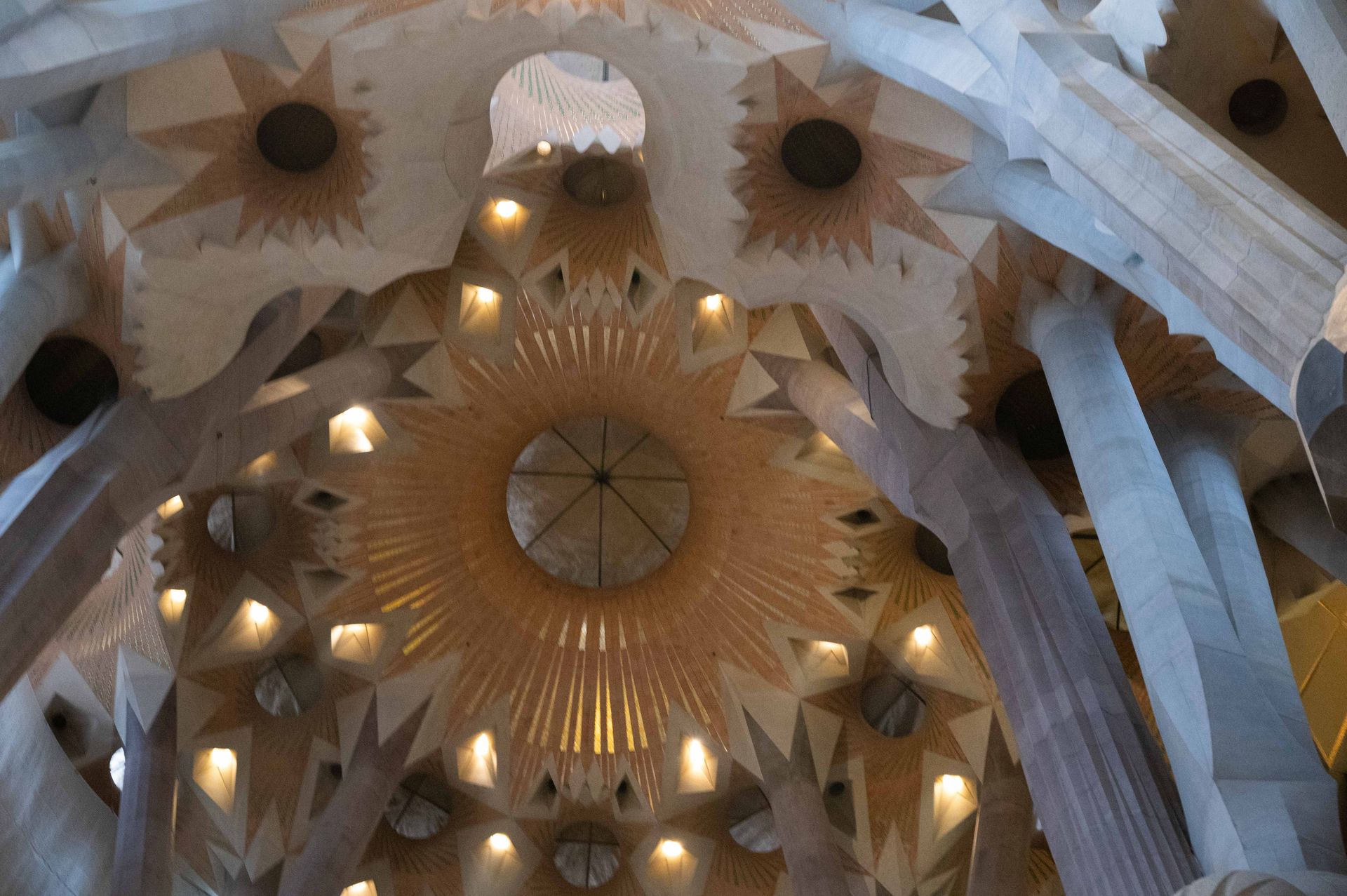 La Cathédrale de GAUDI — cathedrales de lumiere, photographie 29