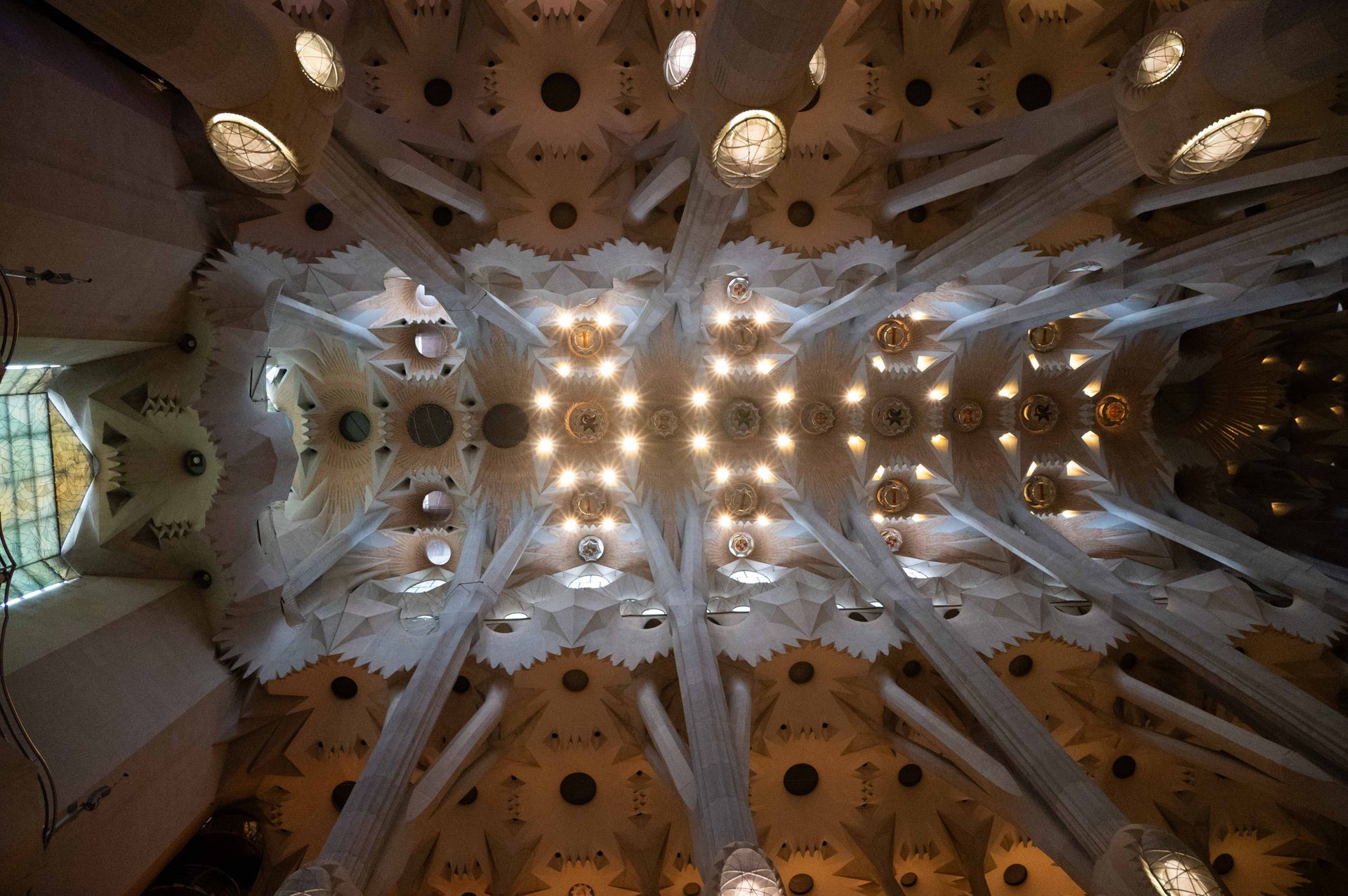 La Cathédrale de GAUDI — cathedrales de lumiere, photographie 2